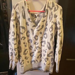 14/16W Maurices sweater